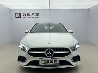 奔驰A级 A200L 1.3T 自动 运动轿车版 