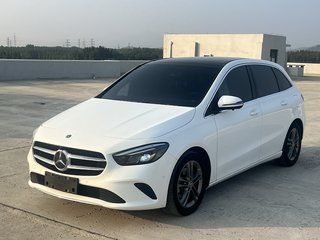 奔驰B级 B200 1.3T 自动 动感型 