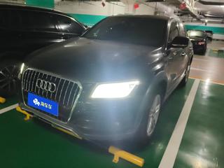 奥迪Q5 40TFSI 2.0T 自动 Plus技术型 