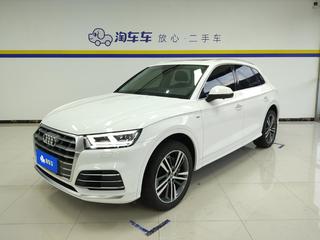 奥迪Q5L 40TFSI 2.0T 自动 荣享时尚型 