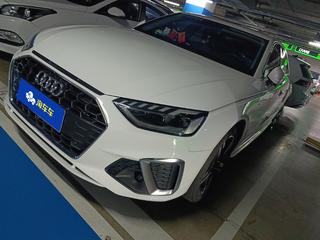 奥迪A4L 40TFSI 2.0T 自动 豪华动感型 