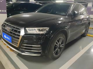 奥迪Q5L 45TFSI 2.0T 自动 尊享时尚型 