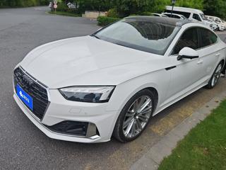 奥迪A5掀背 40TFSI 2.0T 自动 豪华致雅型 