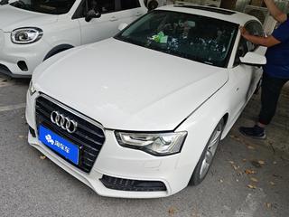 奥迪A5掀背 35TFSI 1.8T 自动 进取型改款 