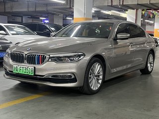 宝马5系新能源 530Le 2.0T 自动 豪华套装 