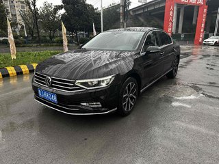 大众迈腾 2.0T 自动 330TSI-30周年纪念型 