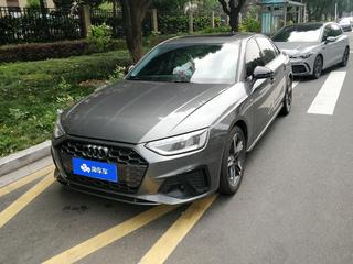 奥迪A4L 40TFSI 2.0T 自动 豪华动感型 