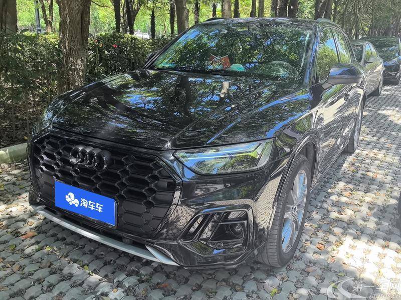 奥迪Q5L 40TFSI 2022款 2.0T 自动 改款豪华动感型 (国Ⅵ) 