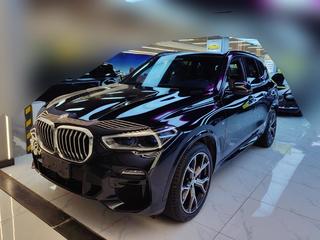 宝马X5 40i 3.0T 自动 尊享版M运动套装 