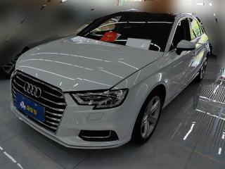 奥迪A3 35TFSI 1.4T 自动 改款进取型Limousine 