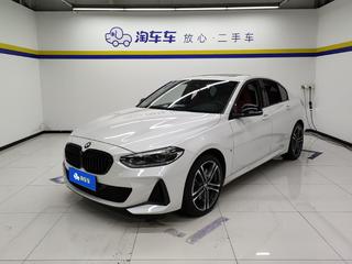 宝马1系 125i 2.0T 自动 M运动曜夜版 