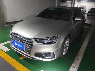 奥迪A4L 40TFSI 2.0T 自动 时尚型 