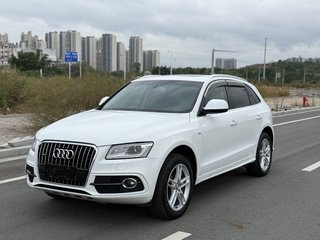 奥迪Q5 40TFSI 2.0T 自动 技术型典藏版 