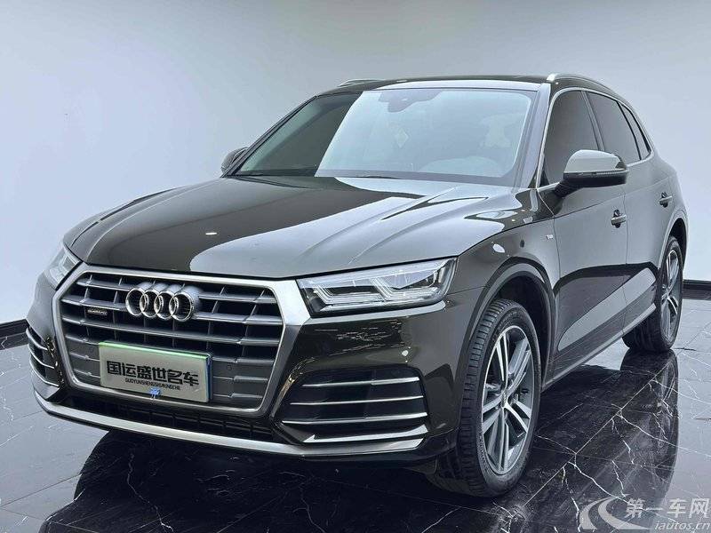 奥迪Q5L 40TFSI 2020款 2.0T 自动 改款荣享时尚型 (国Ⅵ) 