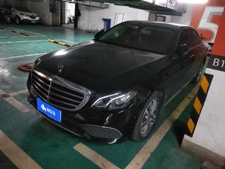 奔驰E级 E300L 2.0T 自动 运动时尚型 