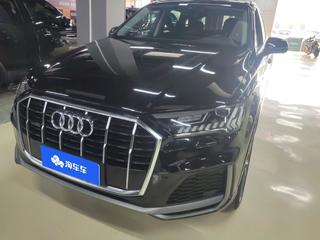 奥迪Q7 55 3.0T 自动 运动型quattro-S-line 