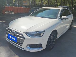 奥迪A4L 40TFSI 2.0T 自动 时尚致雅型 