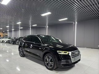 奥迪Q5L 45TFSI 2.0T 自动 尊享时尚型 