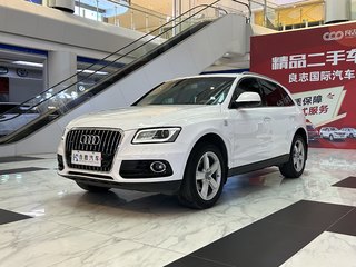 奥迪Q5 40TFSI 2.0T 自动 Plus进取型 