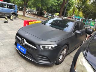 奔驰A级 A200L 1.3T 自动 改款运动轿车时尚型 