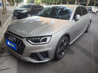 奥迪A4L 40TFSI 2.0T 自动 时尚动感型 