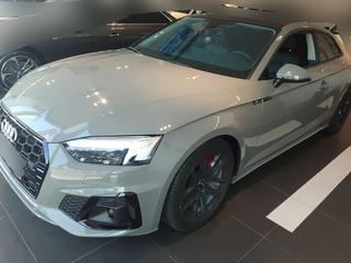 奥迪A5 Coupe 40 TFSI 2.0T 自动 时尚动感型 