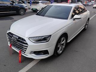 奥迪A4L 40TFSI 2.0T 自动 quattro豪华致雅型 