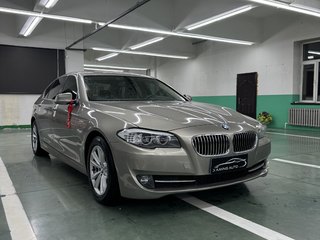 宝马5系 523Li 2.5L 自动 豪华型 