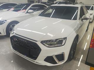 奥迪A4L 40TFSI 2.0T 自动 时尚动感型 