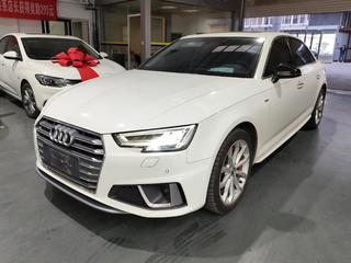 奥迪A4L 45TFSI 2.0T 自动 quattro个性运动版 