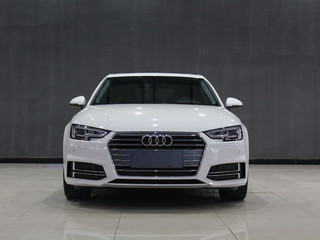 奥迪A4L 40TFSI 2.0T 自动 plus运动型 