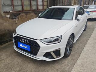 奥迪A4L 40TFSI 2.0T 自动 时尚动感型 