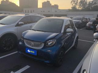 SmartForTwo 硬顶 1.0L 自动 激情版 