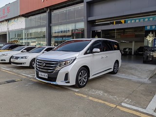 传祺GM8 2.0T 自动 390T领航款尊贵版 