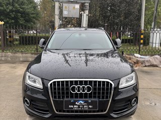 奥迪Q5 40TFSI 2.0T 自动 舒适型 