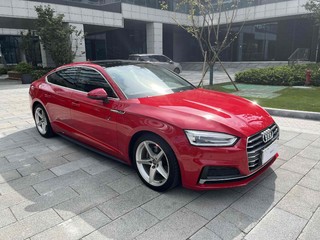 奥迪A5掀背 40TFSI 2.0T 自动 时尚型 