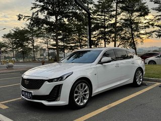 凯迪拉克CT5 2.0T 自动 豪华型 