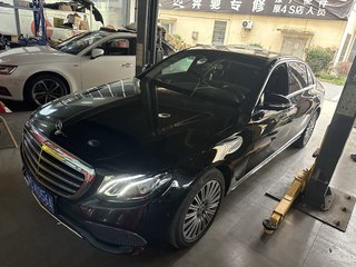 奔驰E级 E300L 2.0T 自动 时尚型 