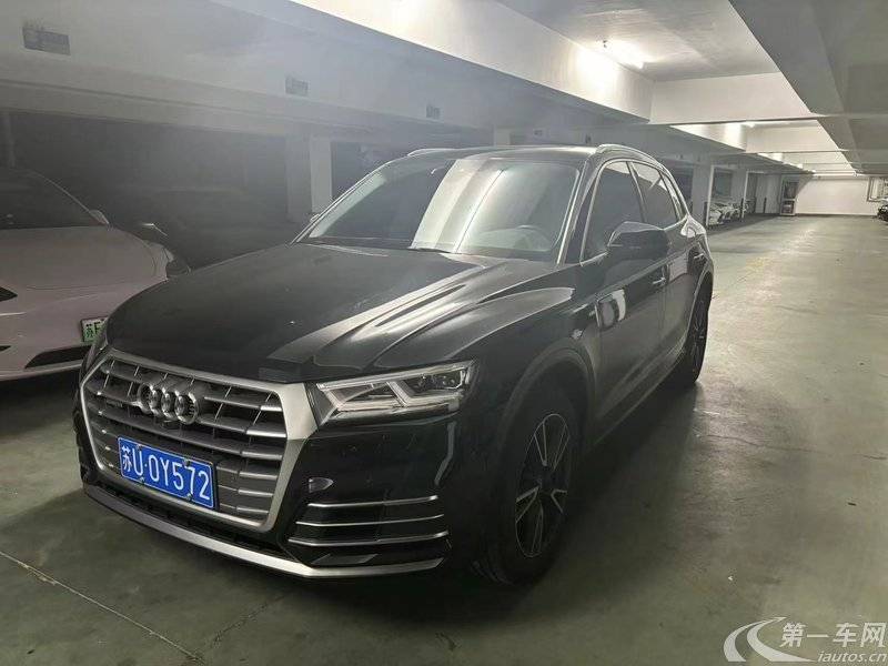 奥迪Q5L 40TFSI 2020款 2.0T 自动 改款荣享时尚型 (国Ⅵ) 