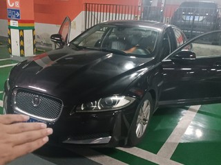 捷豹XF 2.0T 自动 风华版 