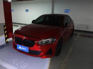 宝马1系 125i 2.0T 自动 M运动曜夜版 