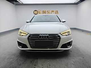 奥迪A4L 40TFSI 2.0T 自动 时尚型 