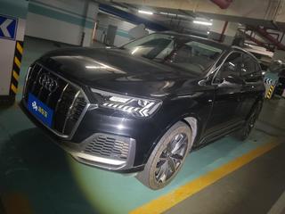 奥迪Q7 55 3.0T 自动 运动型quattro-S-line 