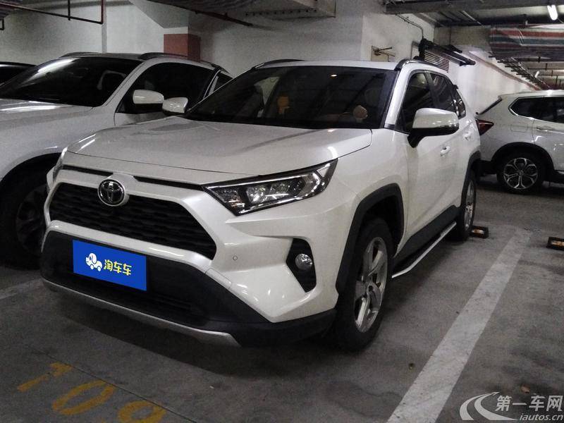 丰田RAV4 2021款 2.0L 自动 前驱 风尚PLUS版 (国Ⅵ) 