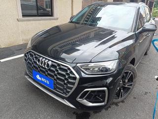 奥迪Q5L 40TFSI 2.0T 自动 时尚动感型 