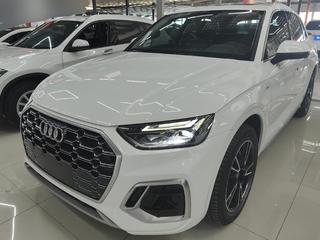 奥迪Q5L 40TFSI 2.0T 自动 时尚动感型 