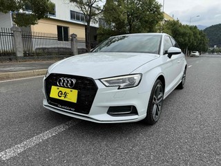 奥迪A3 35TFSI 1.4T 自动 进取型Limousine 