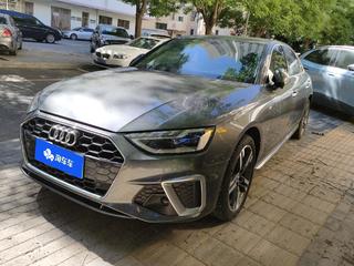 奥迪A4L 40TFSI 2.0T 自动 quattro豪华动感型 