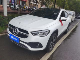 奔驰GLA 220 2.0T 自动 