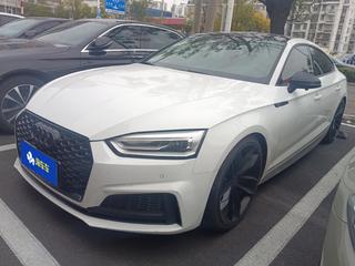 奥迪A5掀背 40TFSI 2.0T 自动 时尚型 